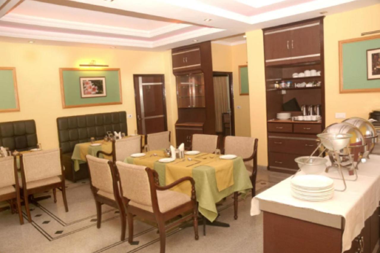Goroomgo Marc Shimla Near Mall Road - Luxury Room - Excellent Service - Ample Parking - Best Hotel In 심라 외부 사진